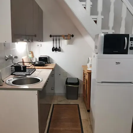 Rose Apartment