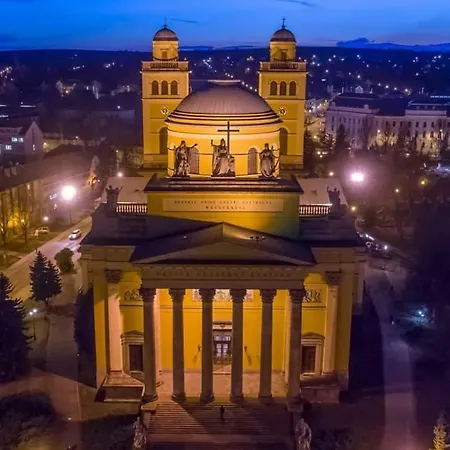 Rose Apartament Eger