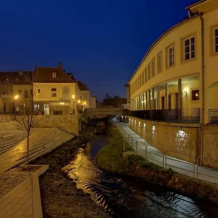 Rose Apartament Eger